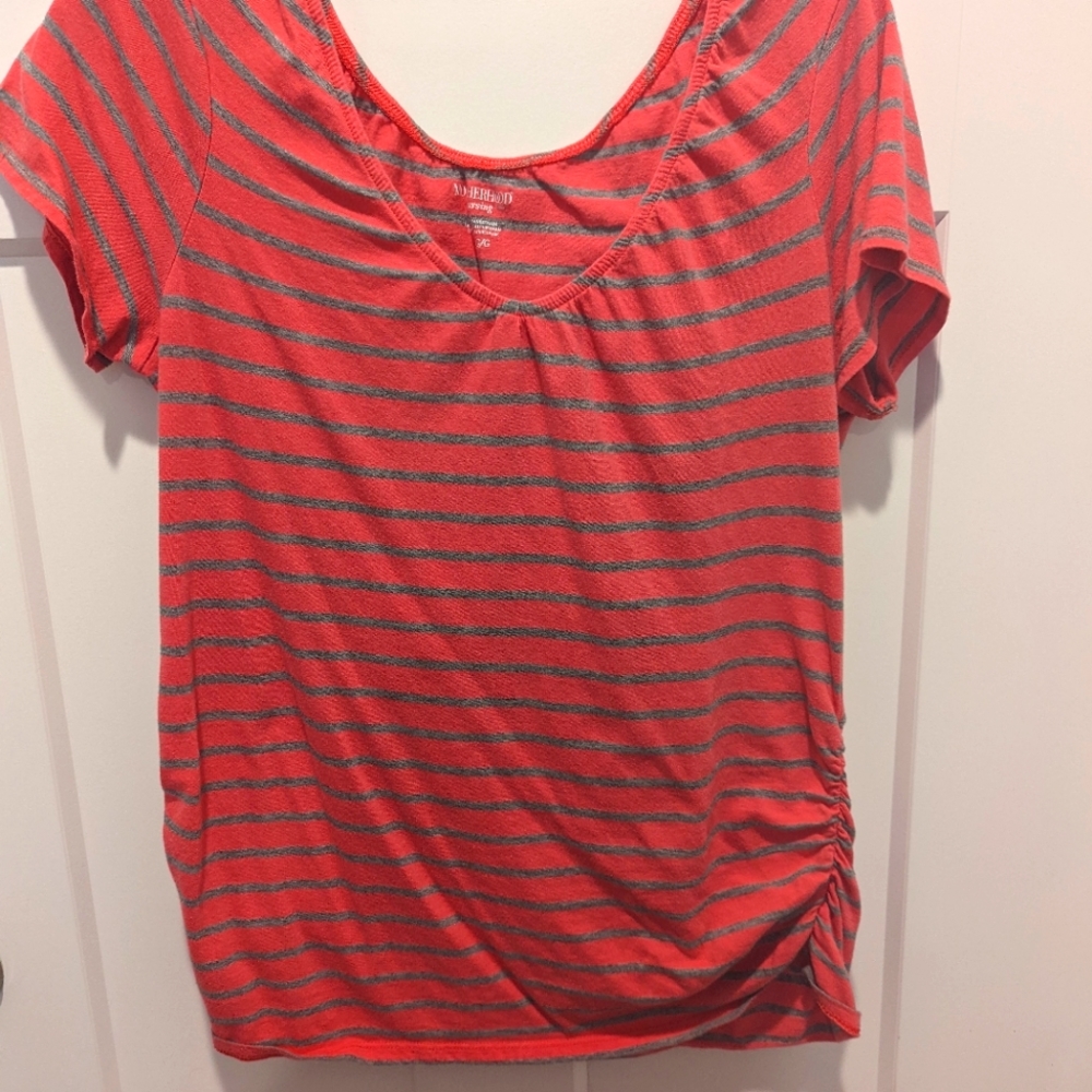 Maternity/Nursing t-shirt